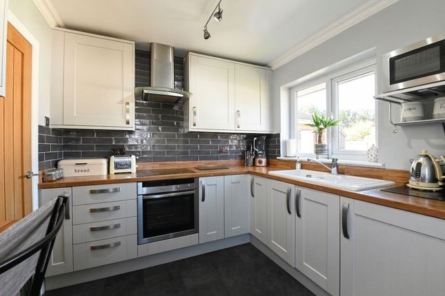 2 Turfnell Way, Manchester photo 3
