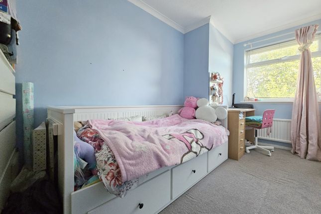 Flat for sale in Maltby Way, Lower Earley, Reading