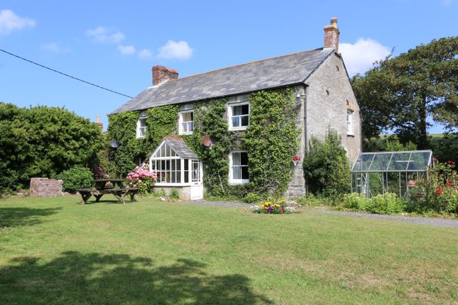 6 Bed Farmhouse For Sale In Gluvian Mawgan Porth Tr8 Zoopla