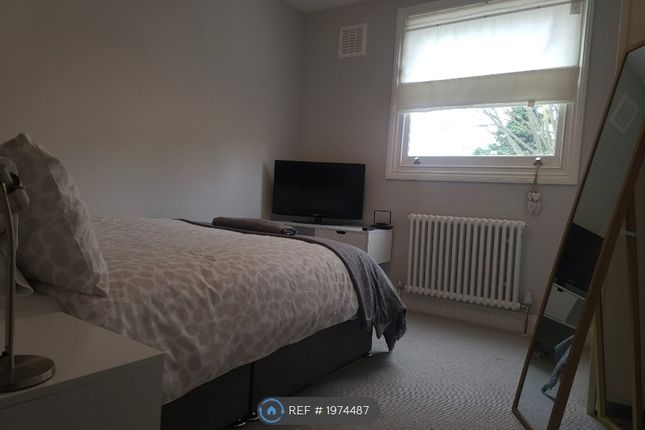 Maisonette to rent in Shirland Road, London