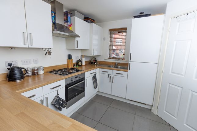 End terrace house for sale in Crane Road, Kingswood, Hull