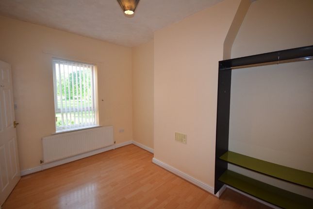 47, Norman Road, Wrexham photo 4