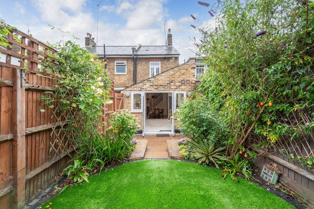 41 Cottage Grove, Surbiton photo 3