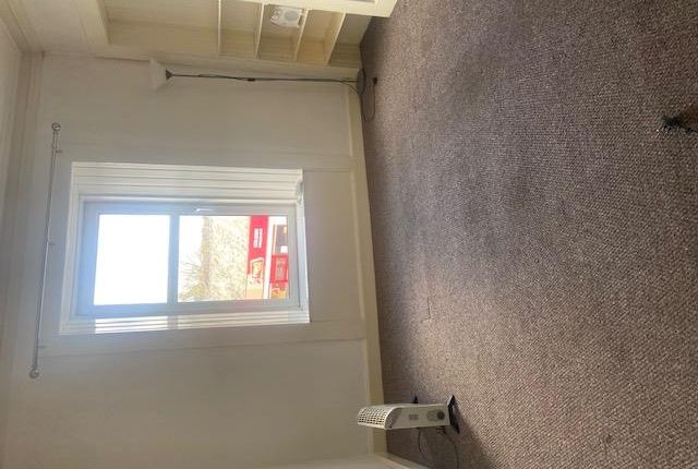 Thumbnail Flat to rent in 2/3, 5 Viewfield Place Crieff Road, Perth