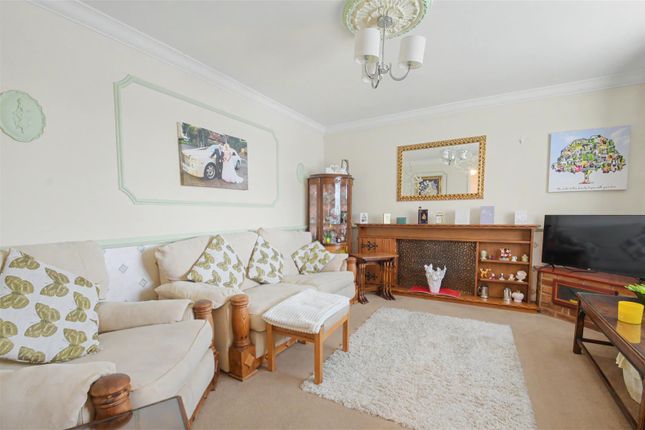 56, Canterbury Close, Ipswich photo 2