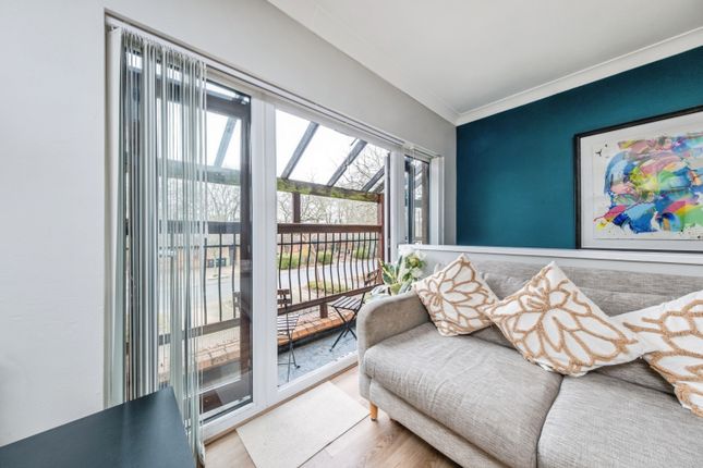 2, Edison Square, Shenley Lodge, Milton Keynes photo 4