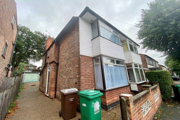 Semi-detached house to rent in Allington Avenue, Nottingham