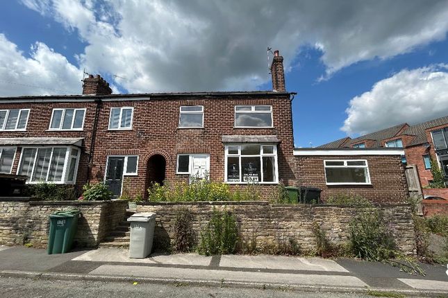 4 Bed Semi Detached Property In Macclesfield Cheshire, Close To Macclesfield Town Centre