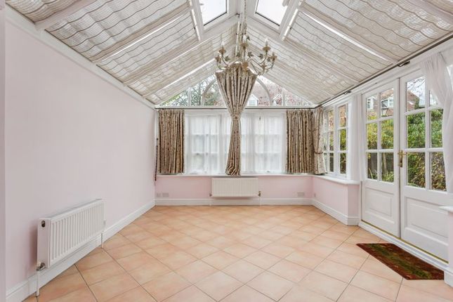 12, Malthouse Way, Marlow photo 3