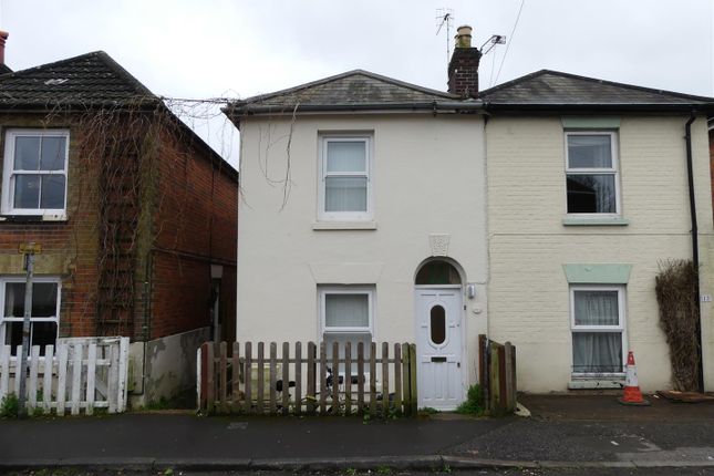 Thumbnail Semi-detached house to rent in Osborne Road, Totton, Southampton
