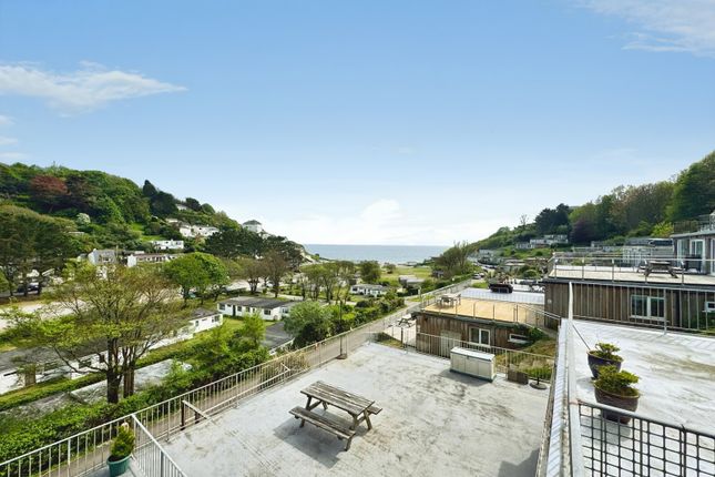 72 Hillside Villas,, Millendreath Holiday Village, Looe photo 4