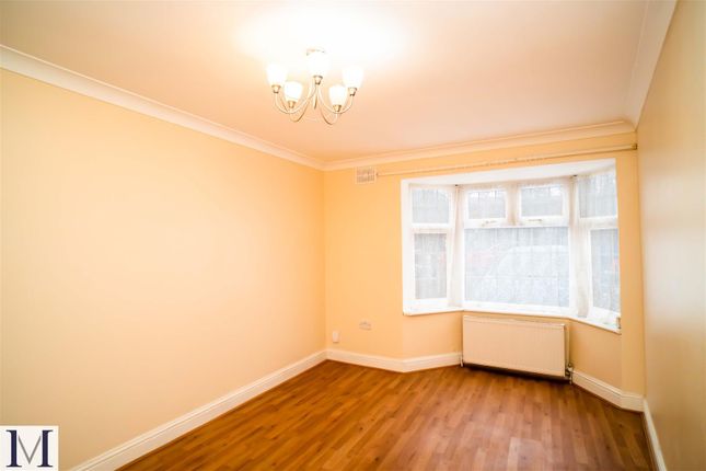 Thumbnail End terrace house to rent in Bath Road, Hounslow