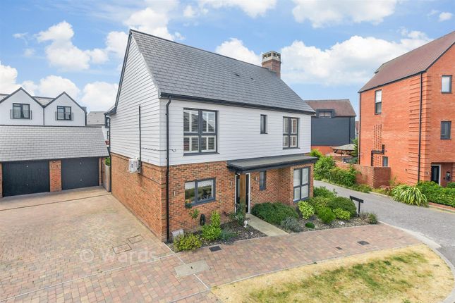 14, Highwood Drive, Ashford photo 2