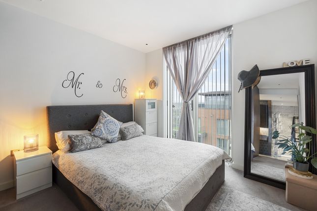 Thumbnail Flat for sale in Heritage Lane, West Hampstead