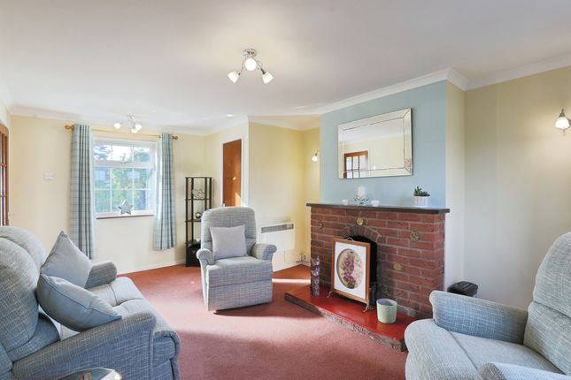 17, Mordaunt Road, Warwick photo 3