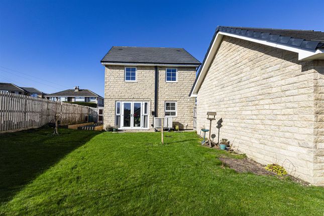 46A, Thorpe Green Drive, Huddersfield photo 4