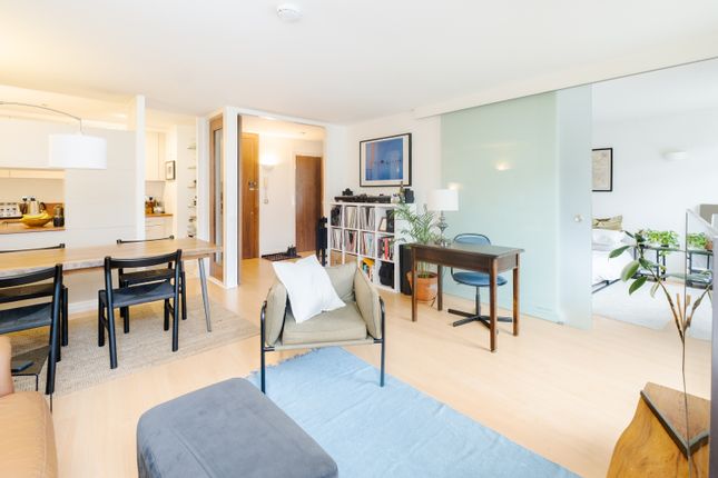 Flat for sale in Myddelton Passage, London