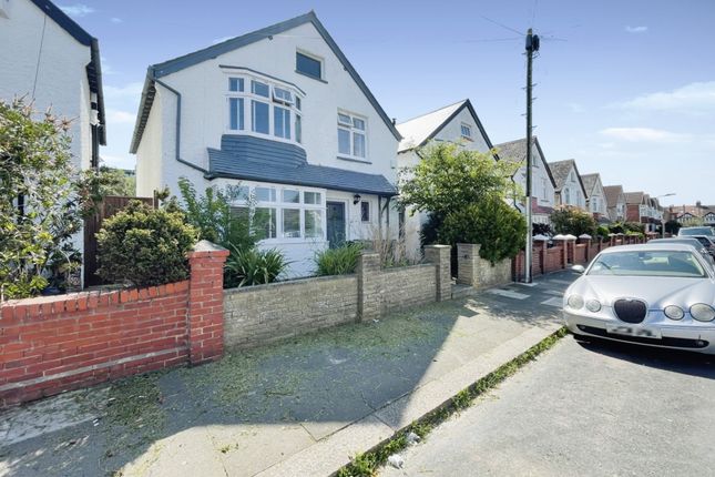 Detached house to rent in Titian Road, Hove