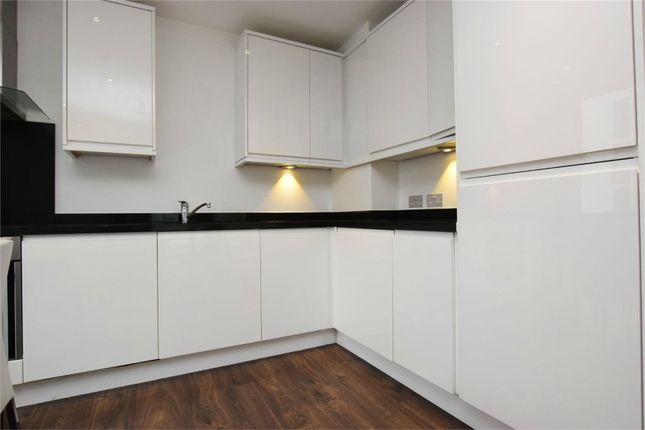 Flat to rent in Pinnacle Tower, Fulton Road, Wembley Park