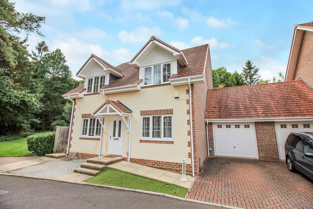 5-bed house on 19 Hill Cottage Gardens, Southampton, £550,000