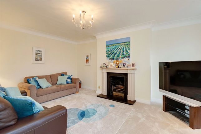 Flat for sale in Prince Arthur Road, London