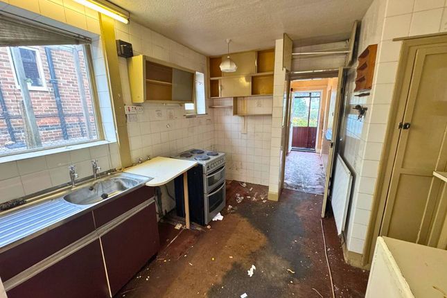 3 Onchan Avenue, Nottingham photo 4