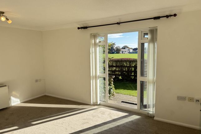 Shrubbs Drive, Bognor Regis photo 4