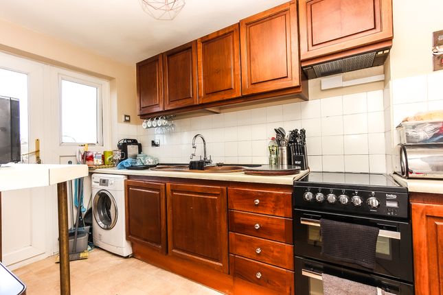 103, Arkwright Road, Wellingborough photo 4