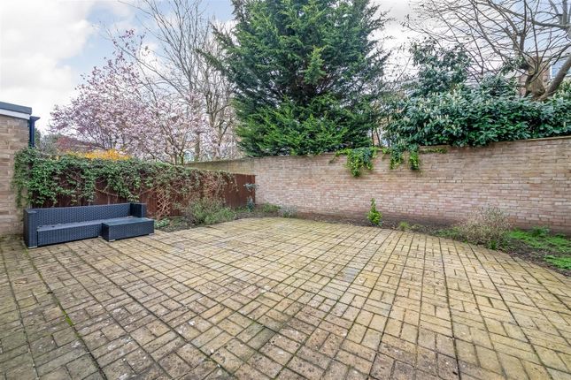 Link-detached house for sale in Rectory Green, Beckenham