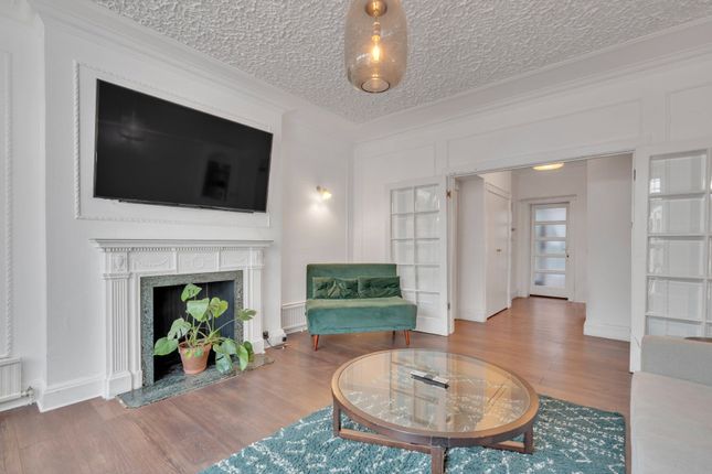58, Hodford Road, London photo 4