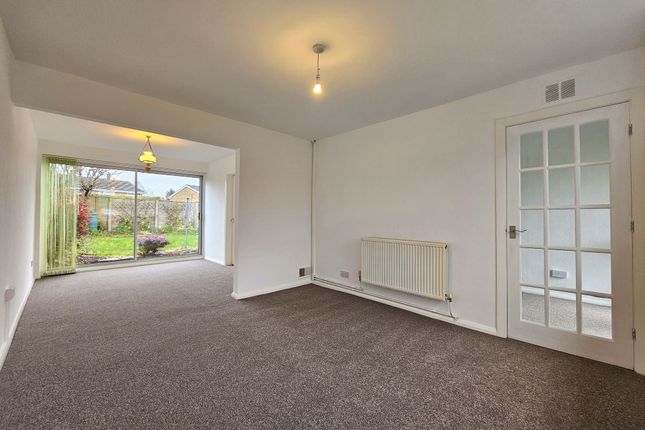 7 Ash Grove, Gloucester photo 3