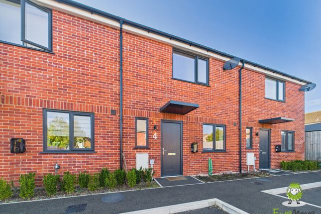 Ewemove Basingstoke Estate Agents - Wells Court -