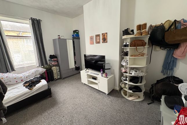 3, Watmough Street, Bradford photo 3