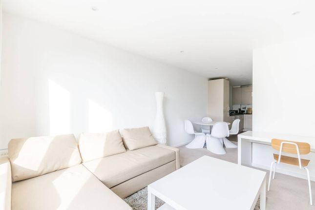 Thumbnail Flat to rent in Juniper Drive, Wandsworth Town, London