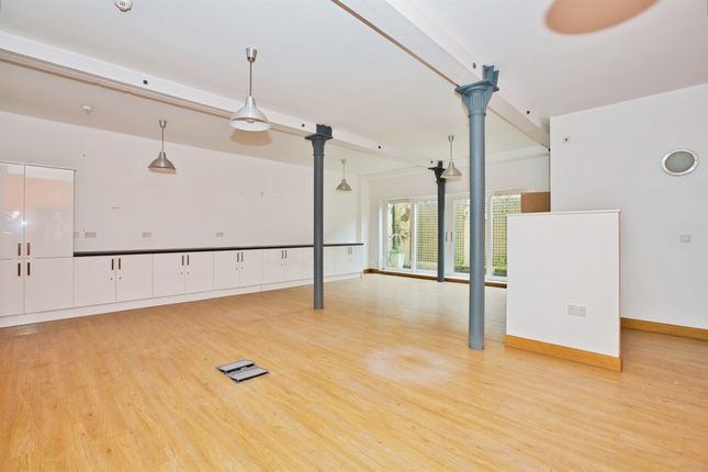 Apartment 2, The Pyjama Factory, Abbey Street, Crewkerne photo 2