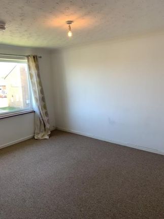 71, Windsor Gardens, Huntingdon photo 2