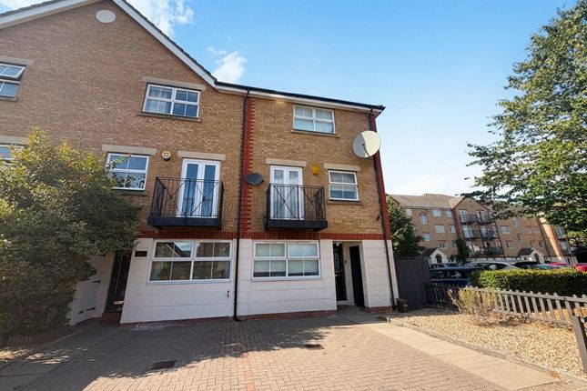117 Ribblesdale Avenue, London photo 4