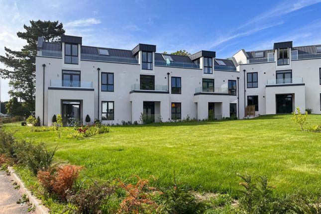 7, Centenary Way, Penzance TR18, Penzance photo 2