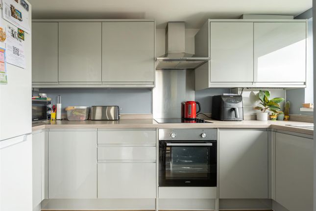 Flat 18, Lynwood Close, South Woodford photo 2