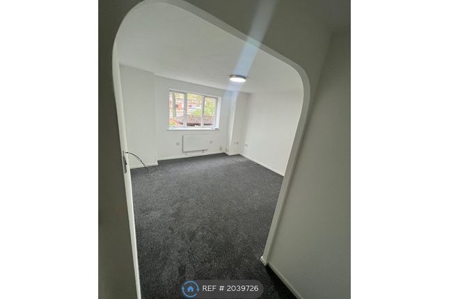Thumbnail Flat to rent in Simpson Close, Leagrave, Luton