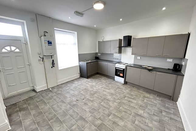 49, Thornton Lane, West Yorkshire photo 5