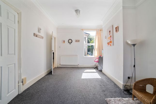 Town house for sale in Evesham Road, Leicester