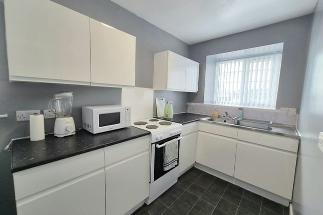 8, Richmond Court, Blackpool photo 3