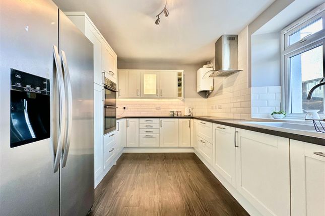 28, Garlic Rea, Brixham photo 3