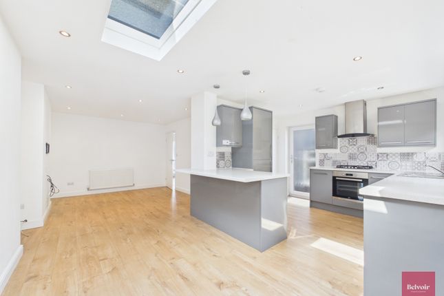4, Cefn Coed Crescent, Swansea photo 5