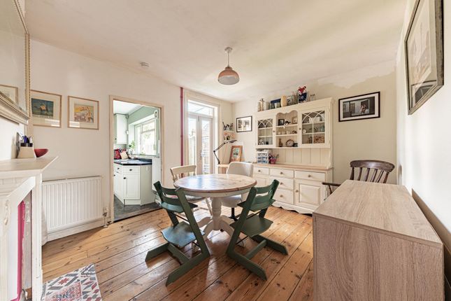 4 School Road, Faversham photo 3