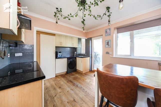 12, Hazelwood Close, Luton photo 4
