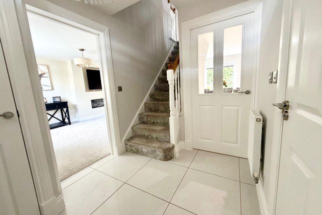 8, Kilvington Grove, Middlesbrough photo 4