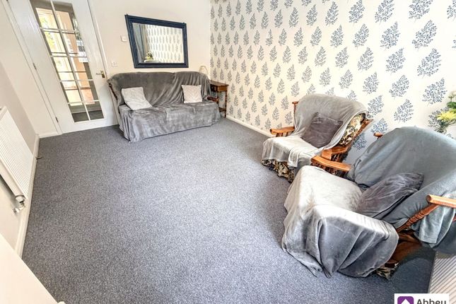 7 Thorntree Close, Leicester photo 2