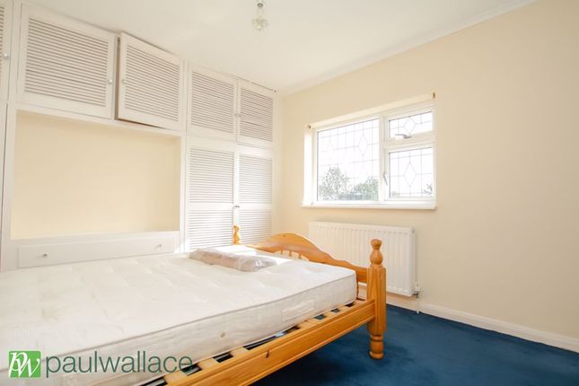 End terrace house for sale in Old Essex Road, Hoddesdon
